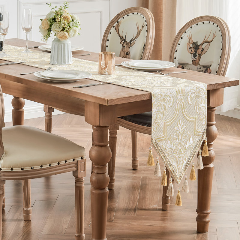 Chemin de table floral blanc, chemin de table en jacquard avec pampilles pour la commode, L 72 po x l 13 po