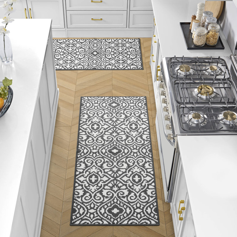 Laura Ashley Feya Two-Tone Machine Washable All Loop Tufted Rugs, Rectangle 2'2" x 3'9"/Runner 2'2" x 5', Dark Gray