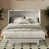 White est en rupture de stock
