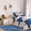 Tapis abstrait bleu / blanc touffeté-66829643