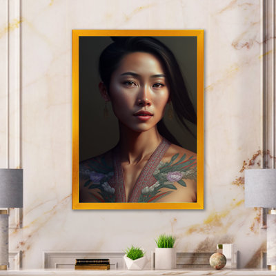 Curnutt, belle femme asiatique avec un tatoo de fleurs sur toile