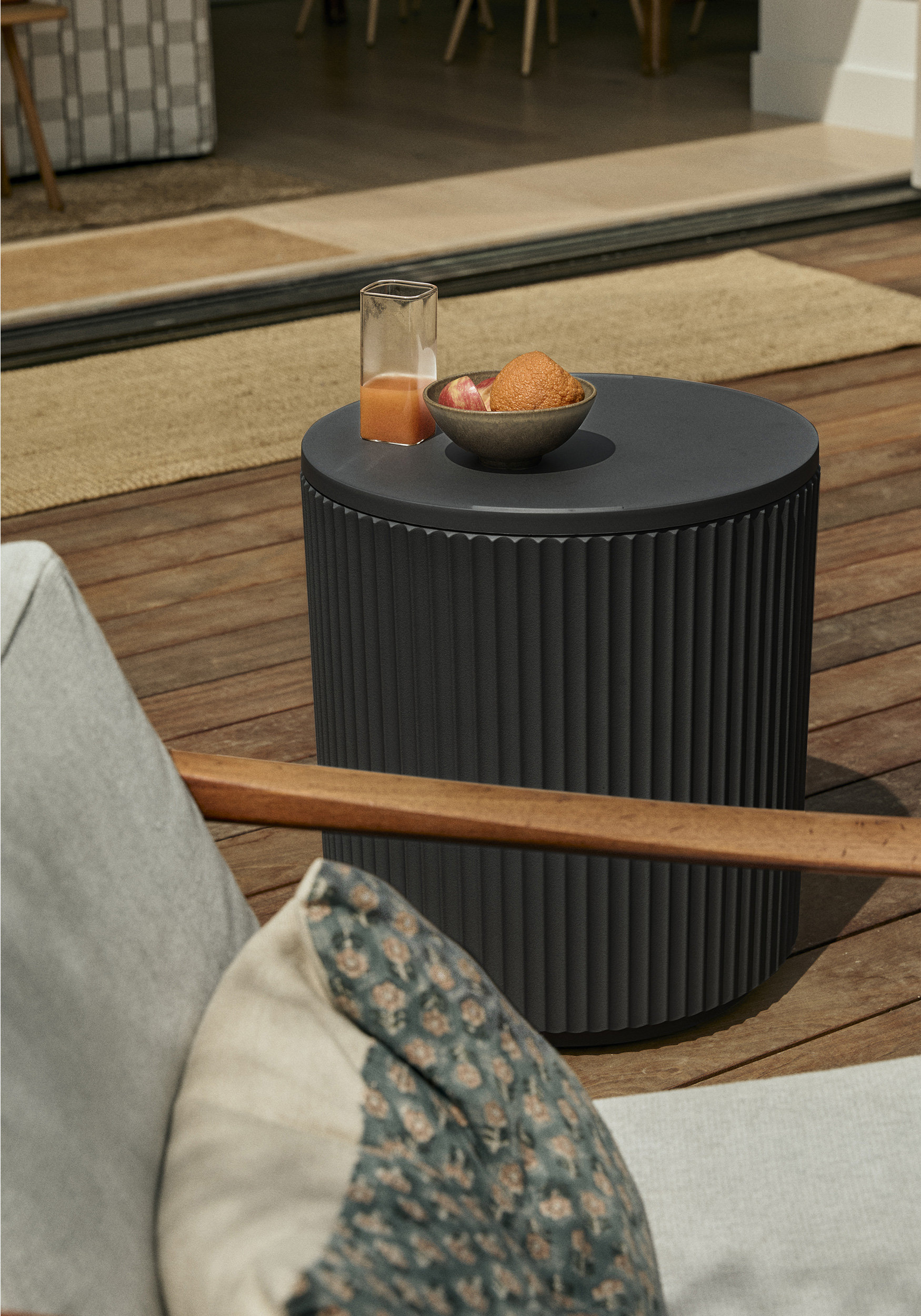 Veradek Chill Side Table & Reviews | AllModern