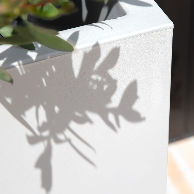 Pot à fleurs à piédestal Block Series, H 26 po x l 13,5 po x P 13,5 po, Blanc