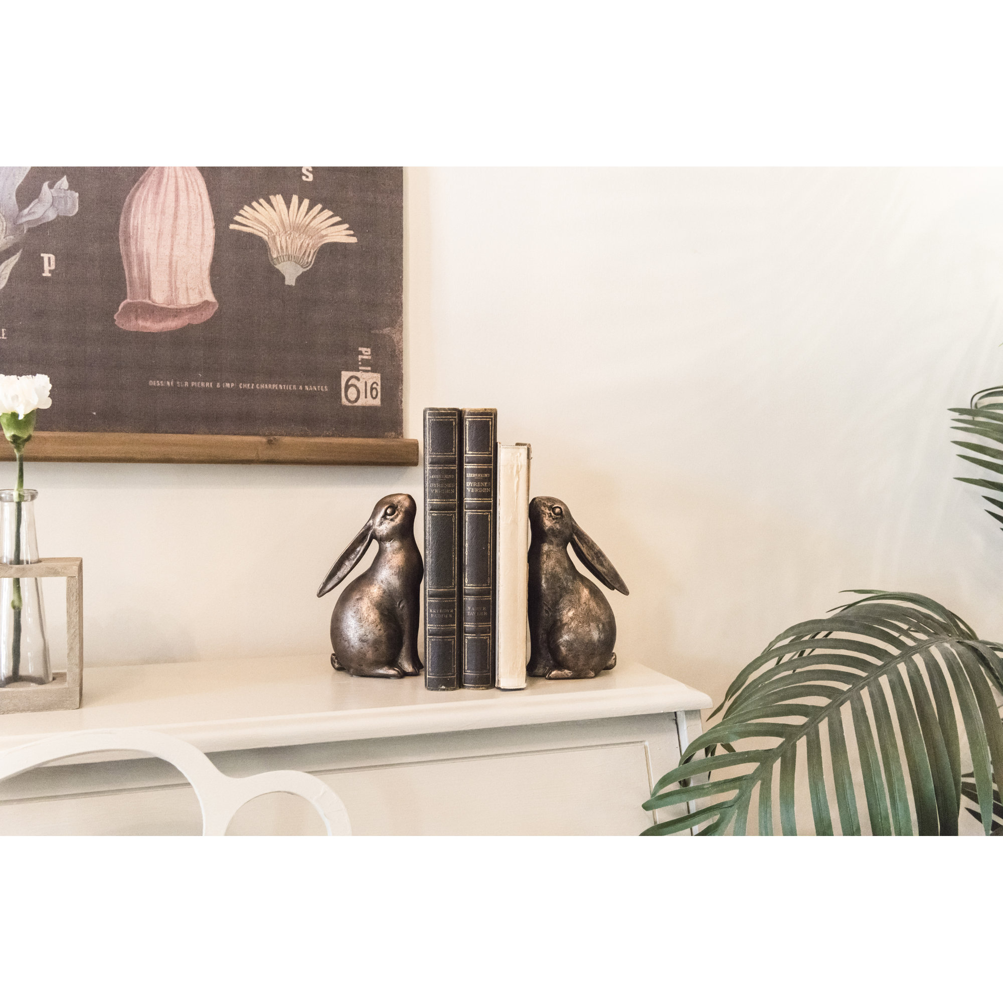 Resin Bunny Shaped Bookends, Brown