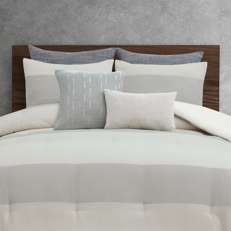 Isabella 3pc Comforter Set, King Comforter + 2 Shams
