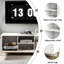 Meuble télé de salon moderne pour 60 à 69 pouces, portes à double vague, décor de tablette ouverte centrale, tablette mobile, armoire blanche avec livres et appareils de présentation en forme de pouces dorés, réglable