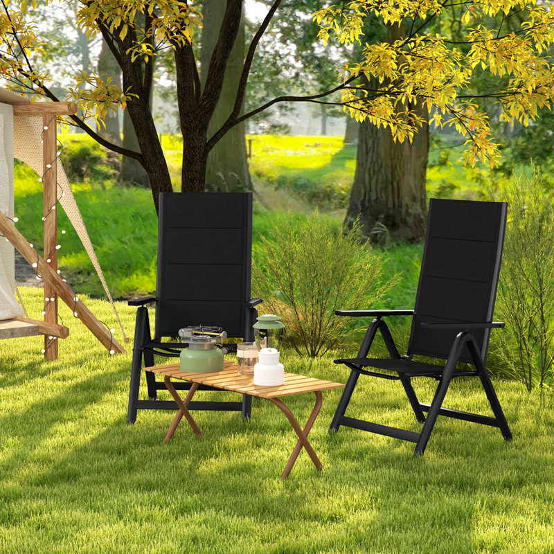 Chaise d'extérieur pliante avec siège rembourré et dossier réglable Latitude Run® 1 pièce Noir
