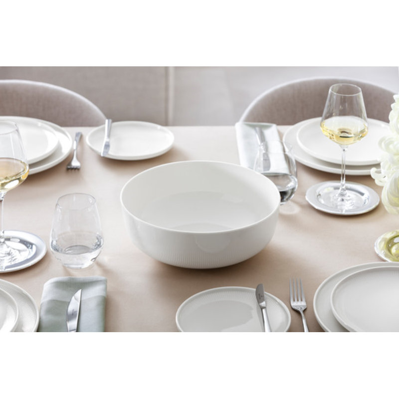 Villeroy & Boch Afina Gourmet Large Serving Bowl, Premium Porcelain, Made in Germany, Dishwasher and Microwave Safe, 10.25x 10.25x 4 in, Stackable, White