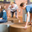Tabouret en forme de croissant structuré en savoir plus-64495942-64495943