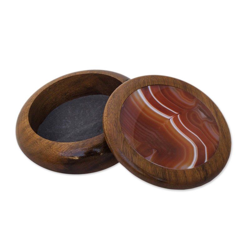 Boîte à bijoux en agate et cèdre
