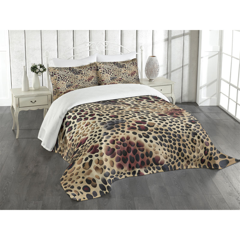 Leopard Print Queen Bedspread Set with Shams