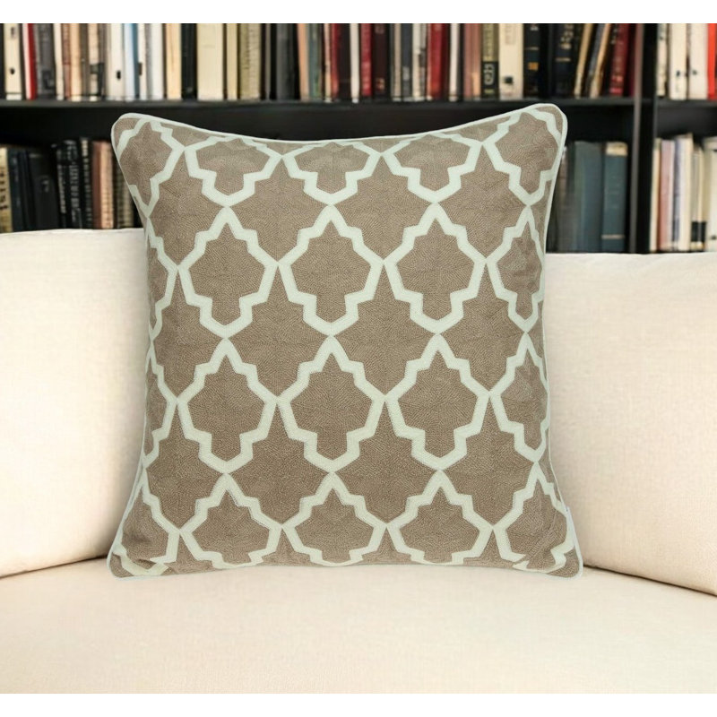Coussin décoratif carré en coton beige et blanc 20 po Canita, Polyester/ Bourre en polyester