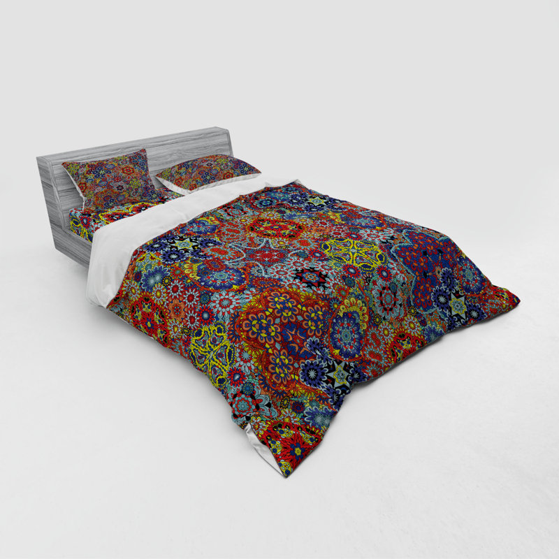 Traditional Floral Duvet Cover, Queen Duvet Cover + 3 Additional Pieces