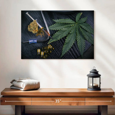 Senne Medicinal Marijuana Leaf