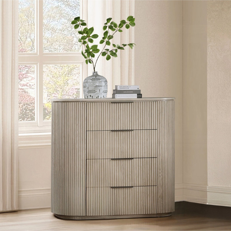 Leanna Light Oak Chest