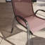 Ensemble de 4 chaises de patio d'extérieur empilables avec dossier haut et siège en filet respirant Outsunny pour l'extérieur, brun