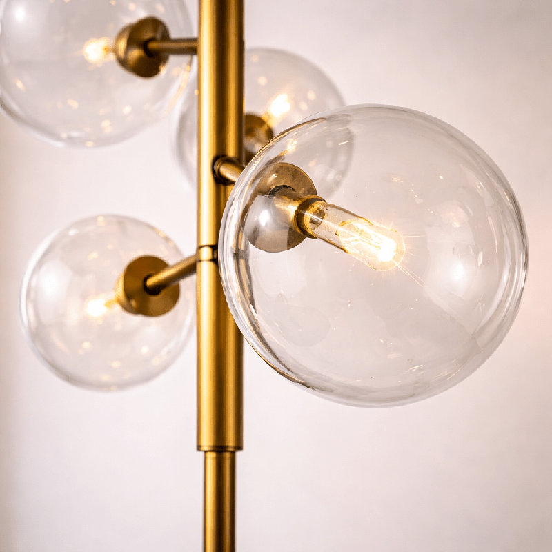 Lampe sur pied Nebulo