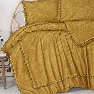 Tjard Duvet Cover Set with Pillowcases Included