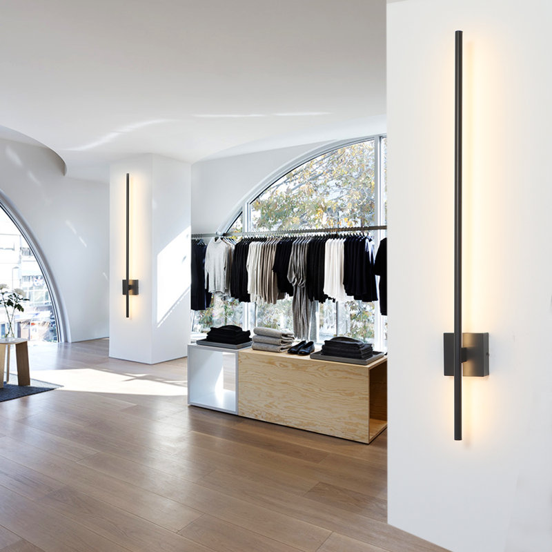 Appliques murales de style simple pour salle de bain Kylese, Noir mat, H 44 po x l 4,7 po x P 3,3 po
