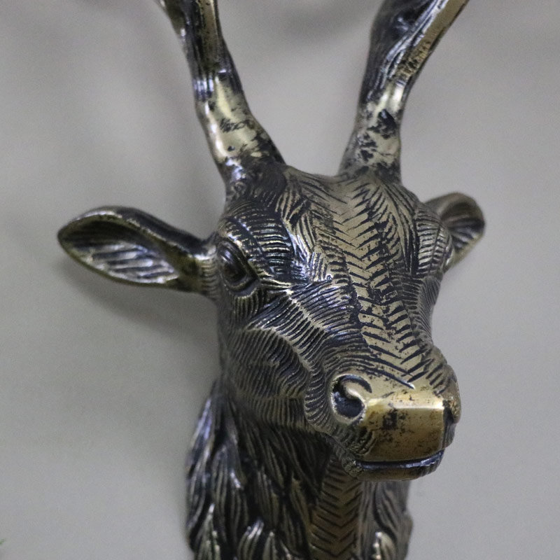 Wall Decor on Metal, Gold