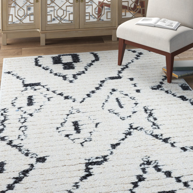 Idun Geometric Indoor Rug, Rectangle 4'1" x 6'1"
