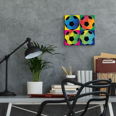  «Ball Four Soccer C» par Wild Apple Portfolio, art mural en verre, 12 po x 12 po