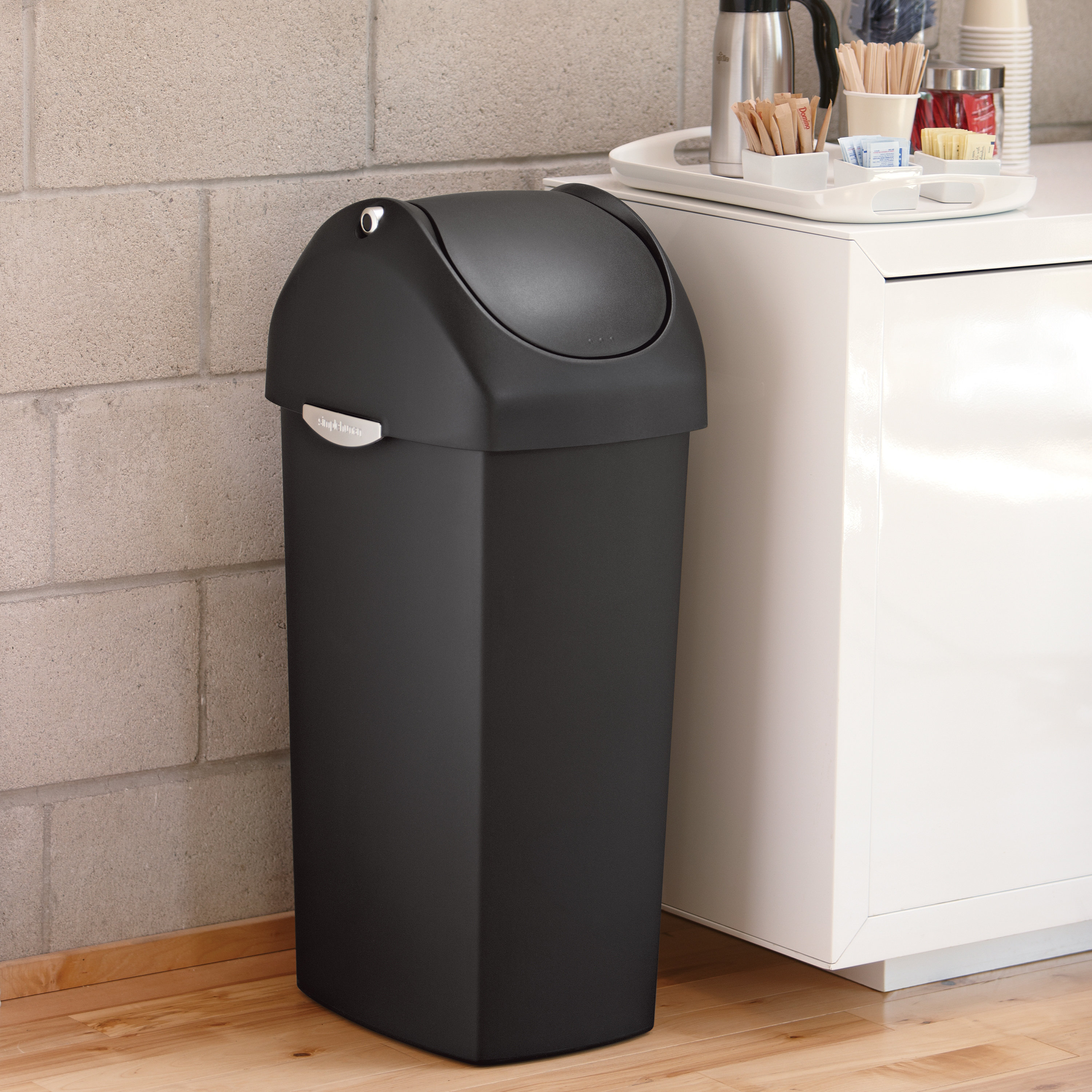 16 Gal Trash Can