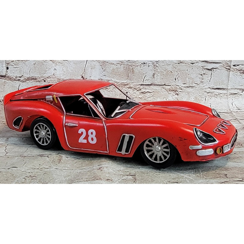 Hesiodos - rouge - voiture rouge