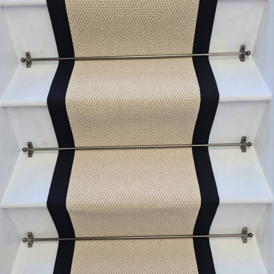 Stair Runner Looped / Hooked Area Rug