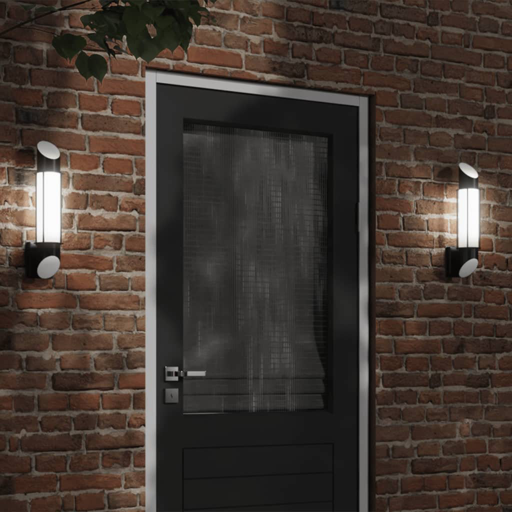 Plug-in 1 Light Outdoor Wall Light