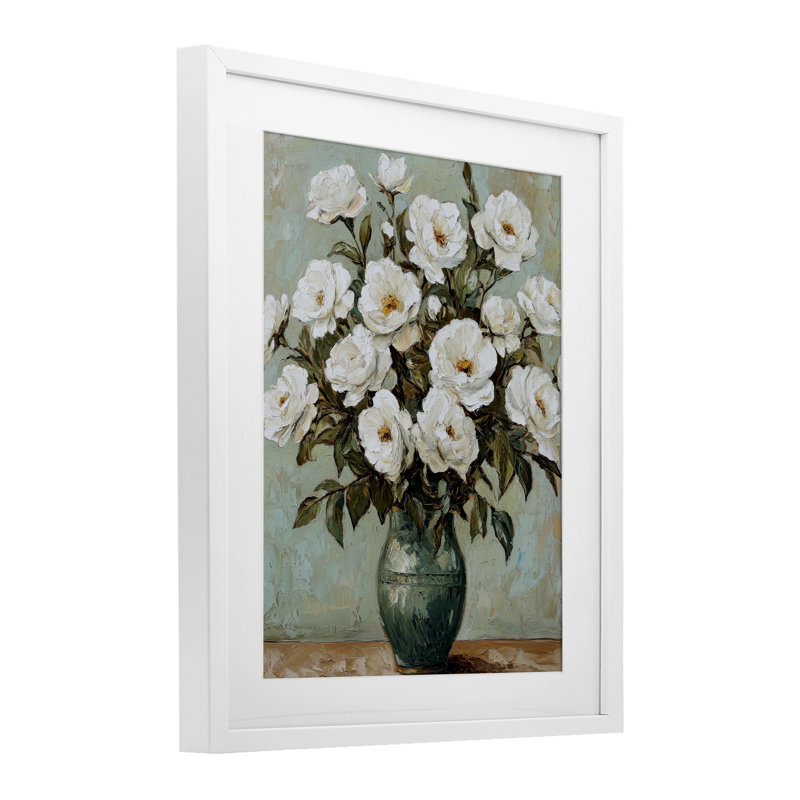 Arrangement floral traditionnel blanc encadré, imprimé par Petal Prints Design, H 16 po x l 13 po, Cadre blanc côtier
