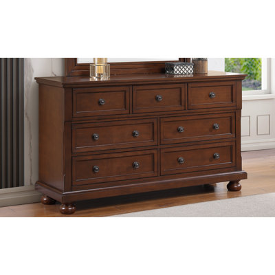 Tudor 7 Drawer Dresser