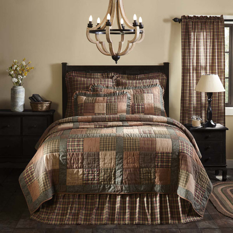 Crosswoods Dark Olive Green/Russet/Standard Cotton Reversible Farmhouse, Twin Quilt
