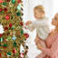 Arbre de Noël élancé à guirlande cyprès-618656028-586296217