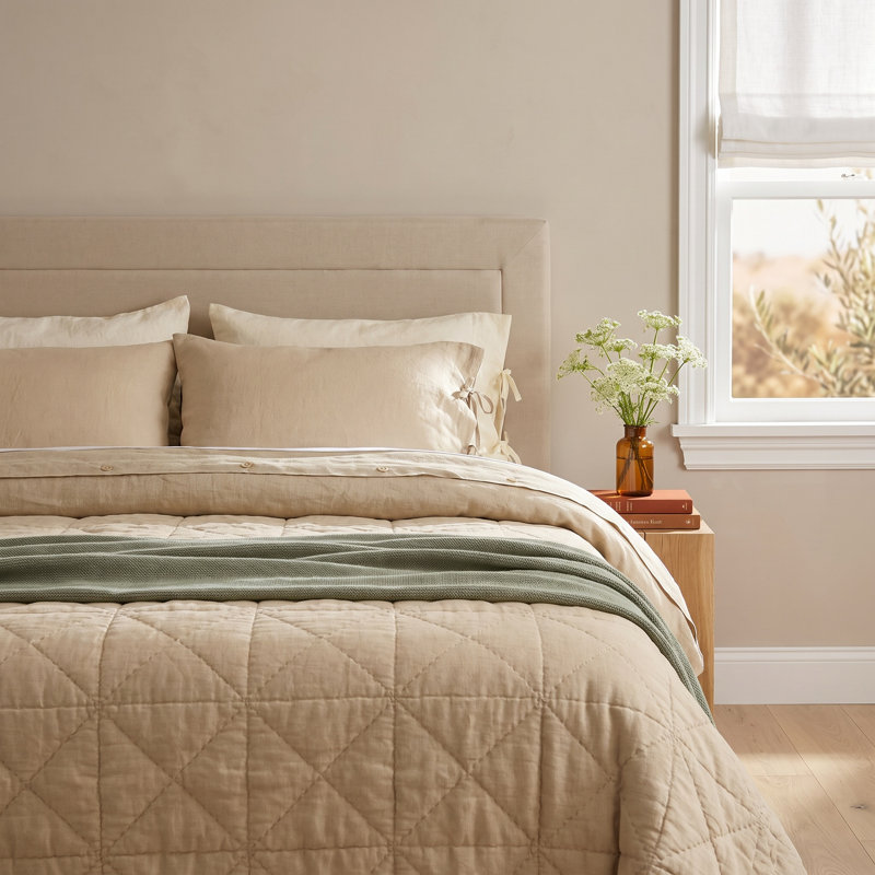 Berenson Modern & Contemporary Linen Quilt, King Quilt, Natural