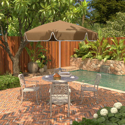 Parasol de patio blanc 7,5 pi avec nervures en fibre de verre et bouton-poussoir inclinable en beige bruyère Sunbrella