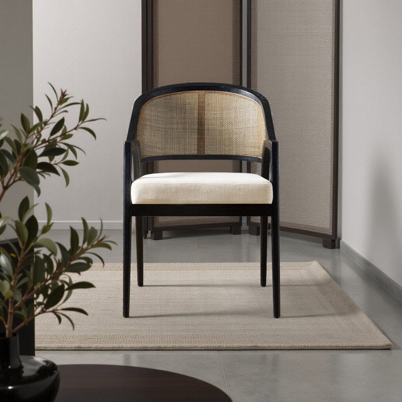 Chaise d'appoint rembourrée en mousse à dossier en canne de 19 po H Aliha, Noir, Dossier beige / rotin
