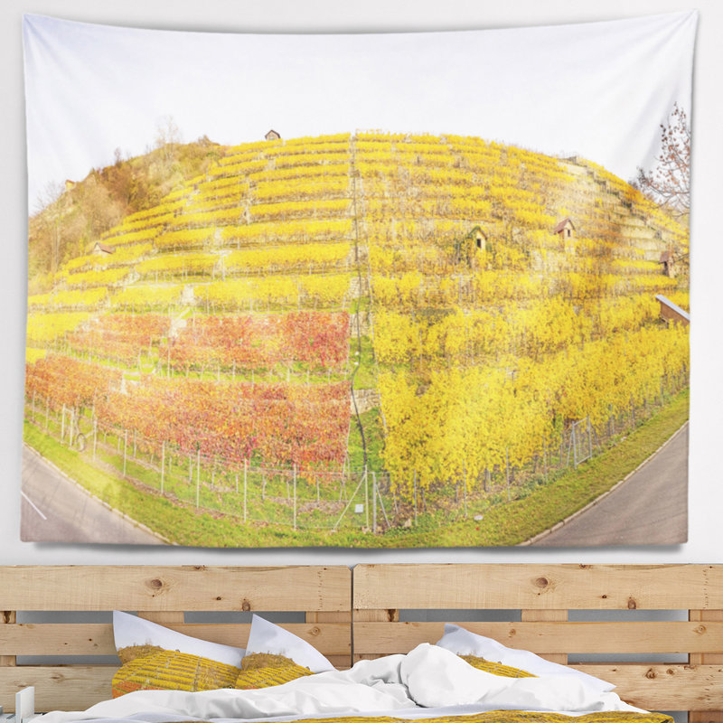 Tapisserie de jardin en d’automne paysage vineyard, H 32 po x l 39 po