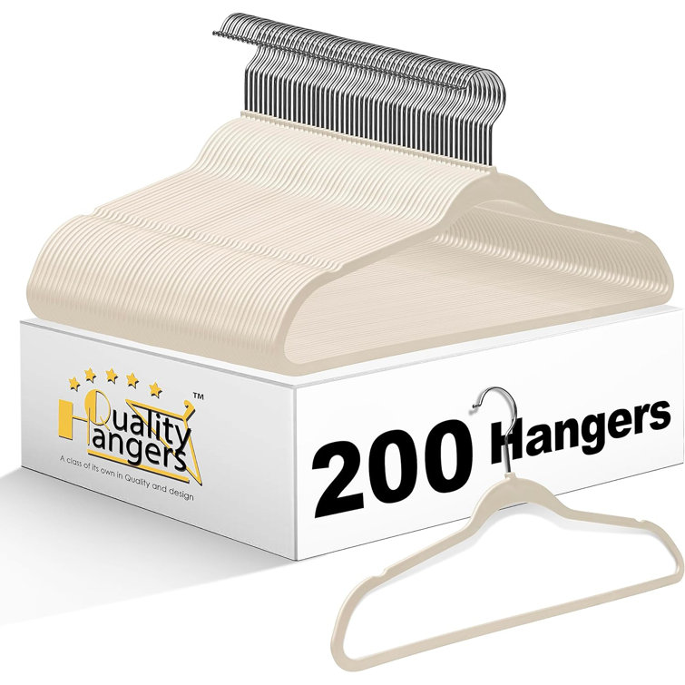 200 Velvet Hangers