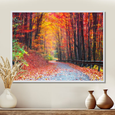« Road In Beautiful Autumn Forest » - reproduction de photo