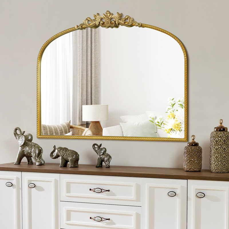 Miroir mural en verre Kiany , 24 po x 32 po, Doré