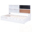 Tavis simple avec tableau noir, tableau de liège, ports USB et lit gigogne