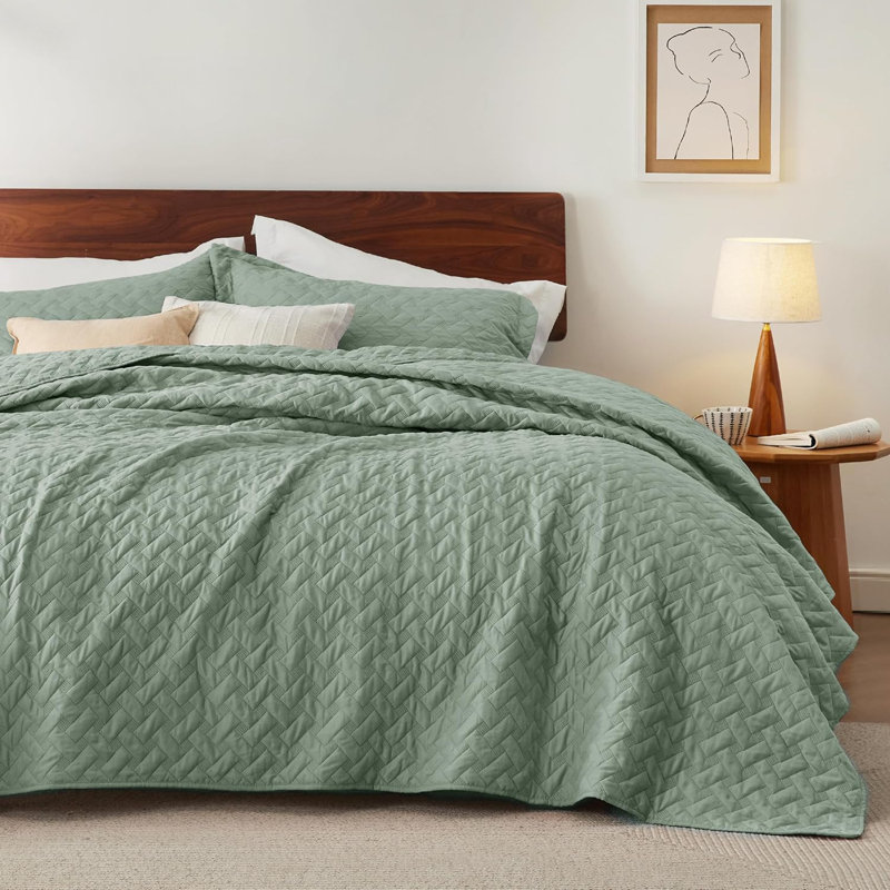 Bedsure Twin/Twin XL Lightweight Quilted Blanket - Breathable Basket Weave Quilt for Dorm Room & Home - AC-Friendly Summer Bedding for Bed & Sofa - Hazel-Soft Gift for Women & College Students, All Seasons