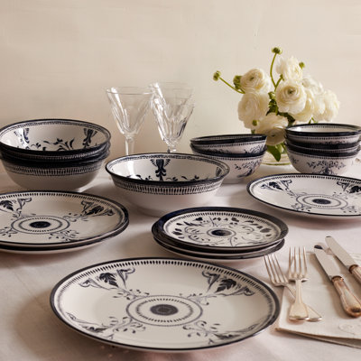 Bruges Porcelain Dinnerware Set - Service for 4