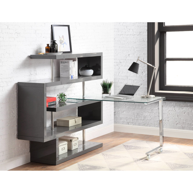 Bureau d'écriture moderne avec plateau et pieds en métal avec finition en verre transparent, espace de rangement à 4 tablettes