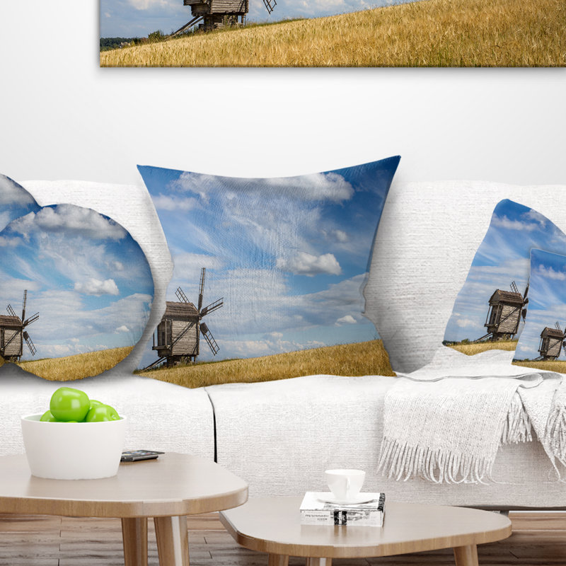 Coussin paysage d'été avec paysage nuageux et moulin à vent, 16 po x 1 po, Coussin décoratif