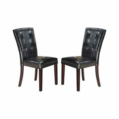 Chaise rembourrée en similicuir