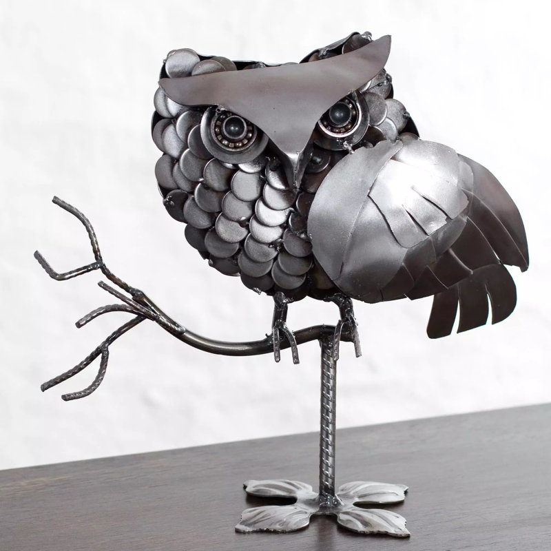 Figurine Stokely Owl on a Branch