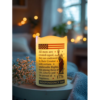 Bougie patriotique à DEL sans flamme avec projecteur drapeau américain - cire véritable, alimenté par pile / USB, télécommande
