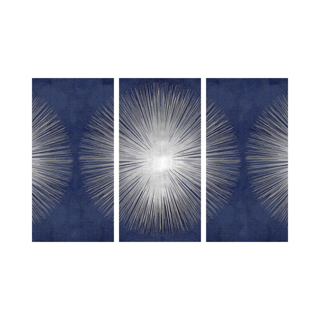 Silver Sunburst On Blue III von Abby Young - Galerieverpackte Leinwand Giclée auf Leinwand